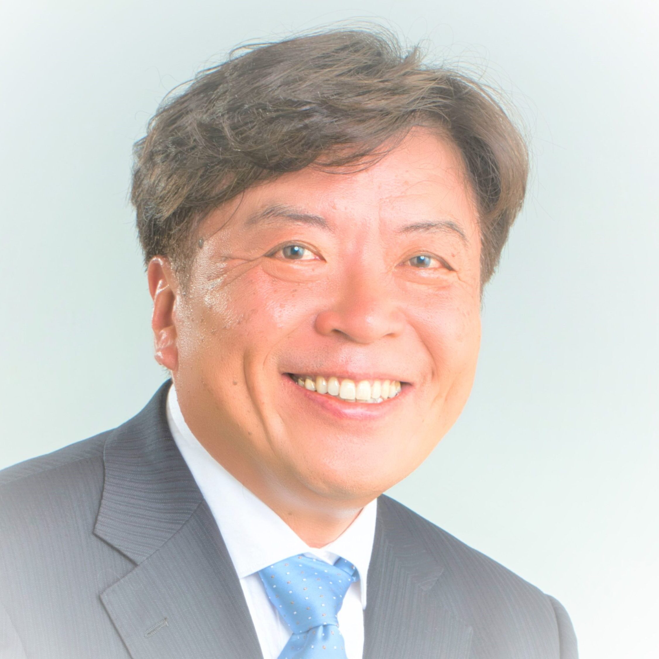 仁比聡平議員の経歴と評判を検証！弁護士視点の国会質疑と最新動向