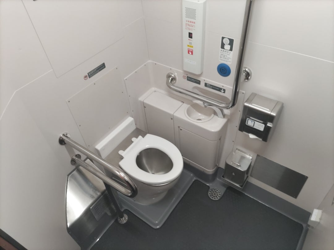 東海道線のトイレは何号車？突然のピンチを救うJr3社別配置ガイド