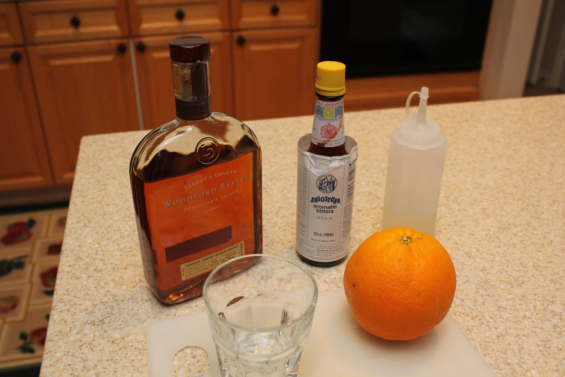 Simple Syrup vs Sugar Cube in Old Fashioned Cocktail