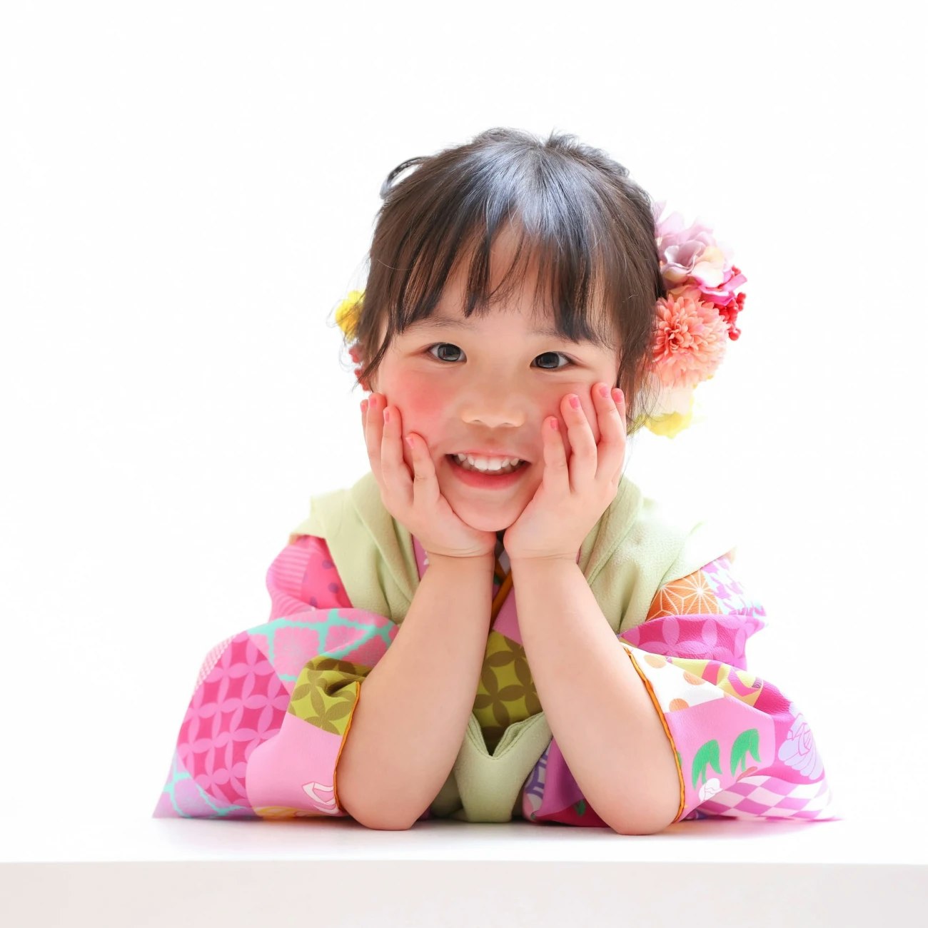 3歳のヘアスタイル最新決定版！男女別トレンドと崩れない簡単アレンジ術