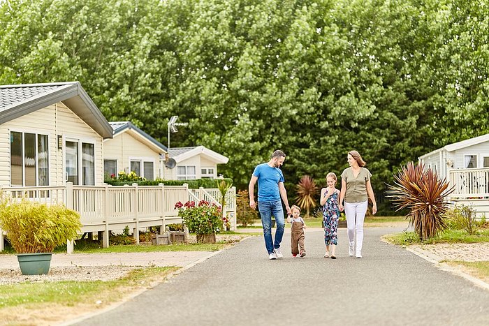 Parkdean Resorts Highfield Grange Holiday Park Essex London Road Clacton-on-Sea