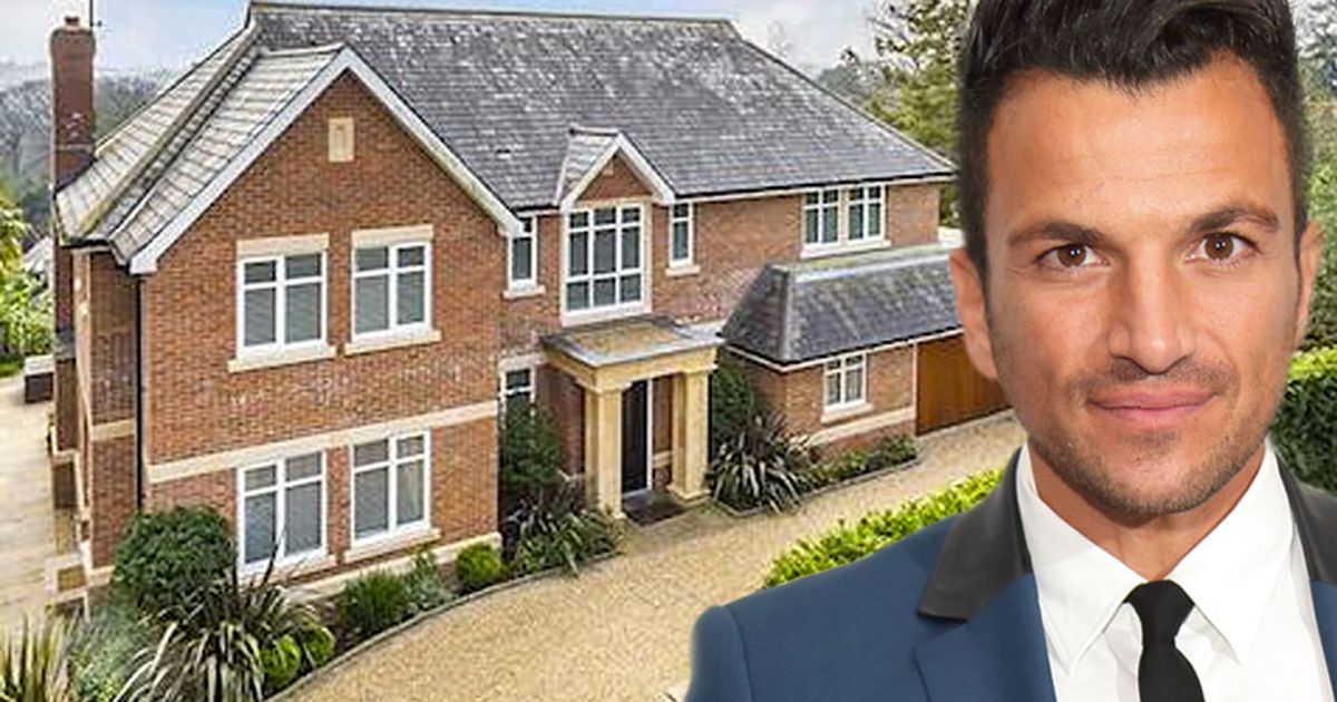 Where in Surrey Does Peter Andre Live