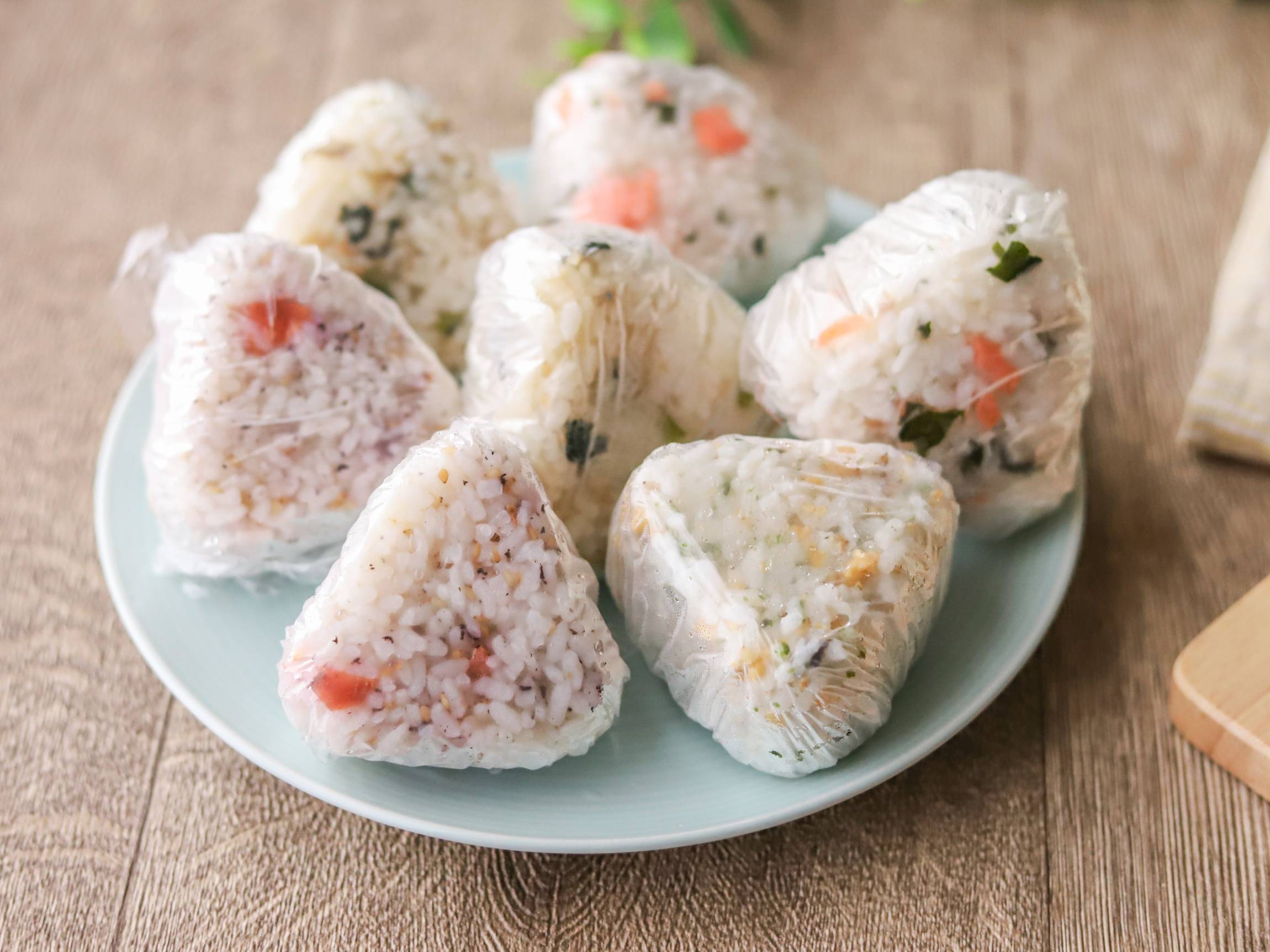 冷凍おにぎりがパサつく決定打！炊きたてを再現する保存・解凍の極意