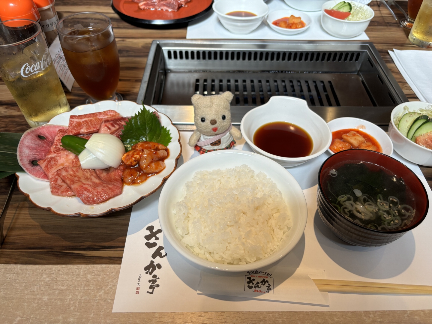 札幌焼肉の雄「さんか亭」人気の真相｜絶品ランチと混雑回避の予約術