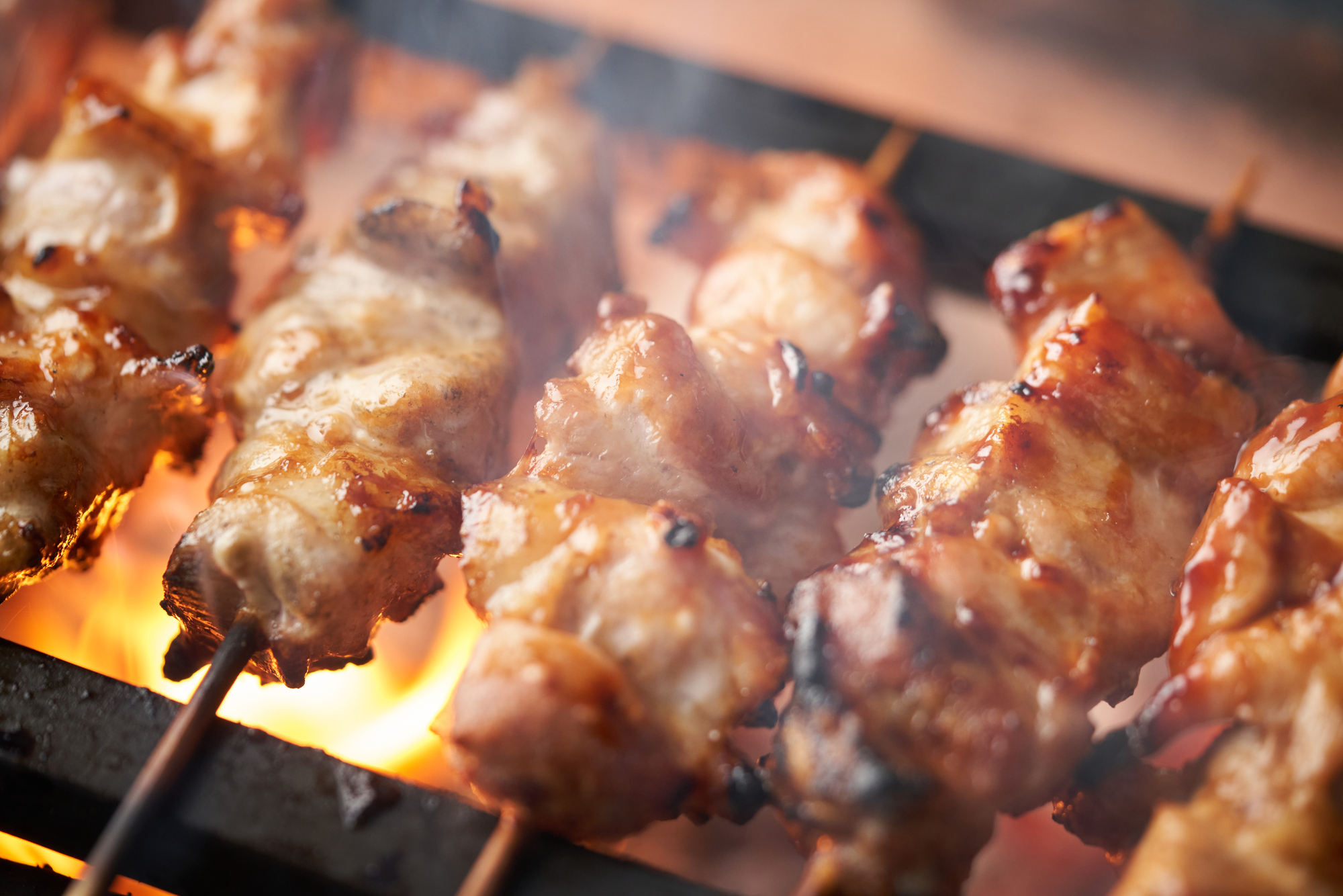 焼き鳥きんざんが選ばれる理由！名駅や六本木の評判・極上串と予約術