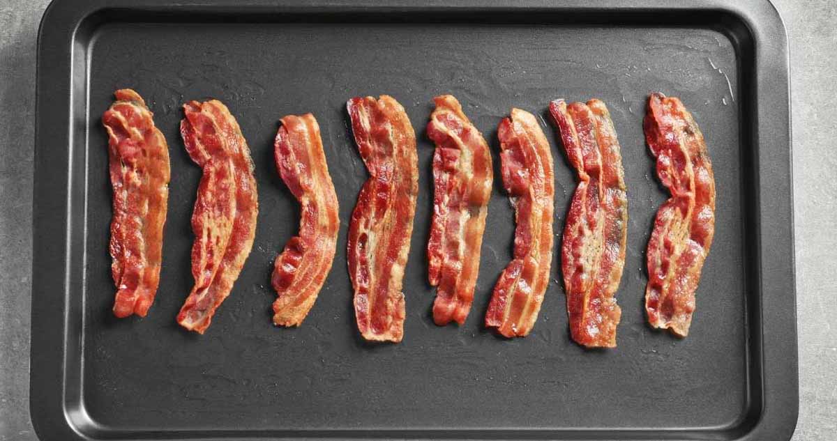 How to Warm Cooked Bacon