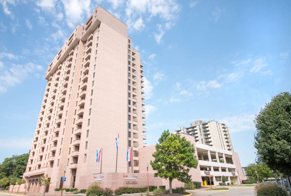 River Park Tower Apartment Homes