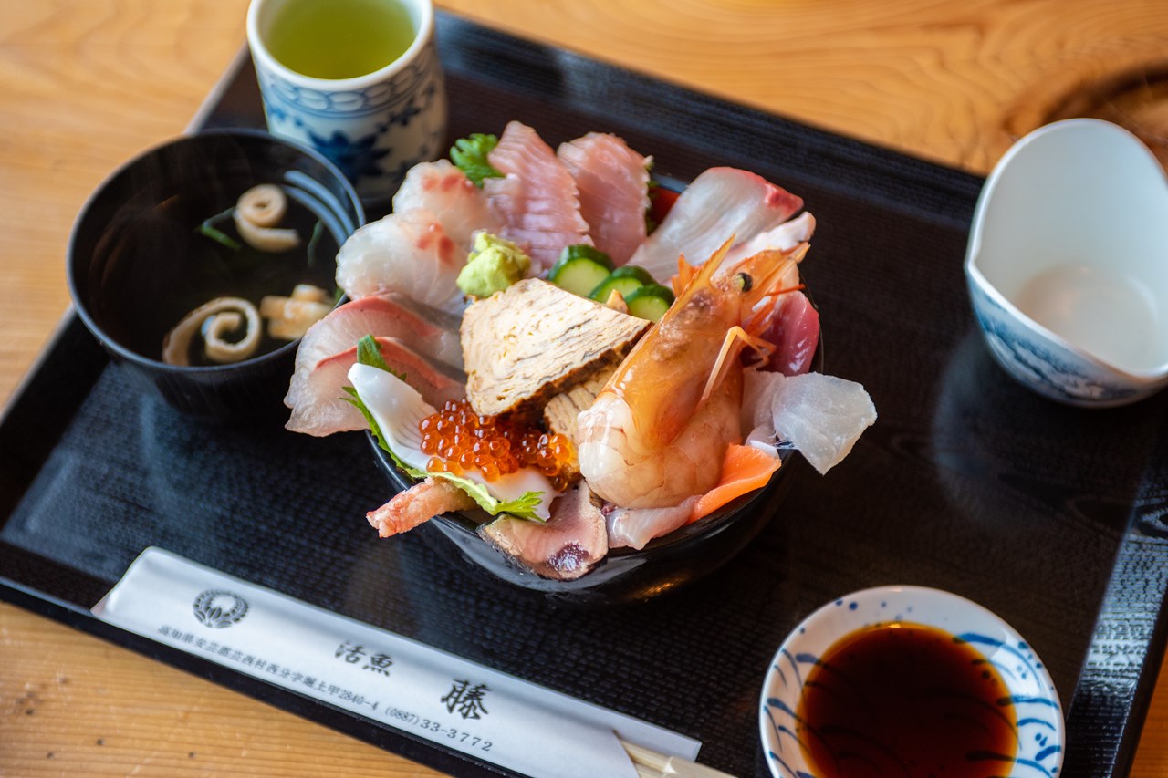 活魚レストラン藤が選ばれる理由とは？名物ランチと混雑回避術