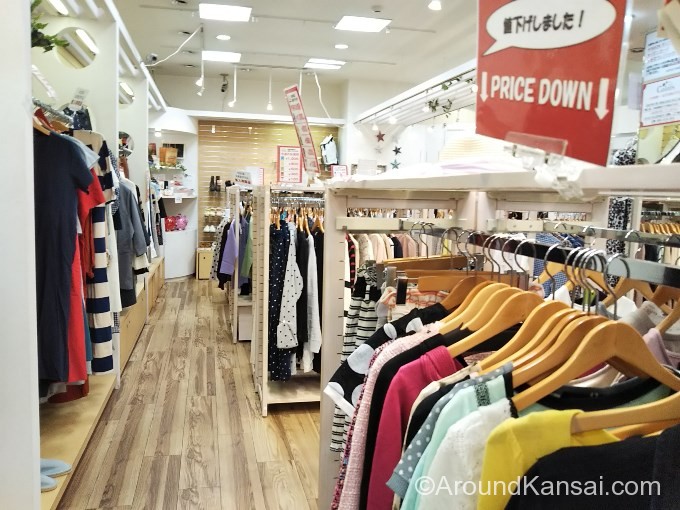 大阪で服が安い店決定版！梅田・心斎橋から船場問屋の穴場まで徹底解説