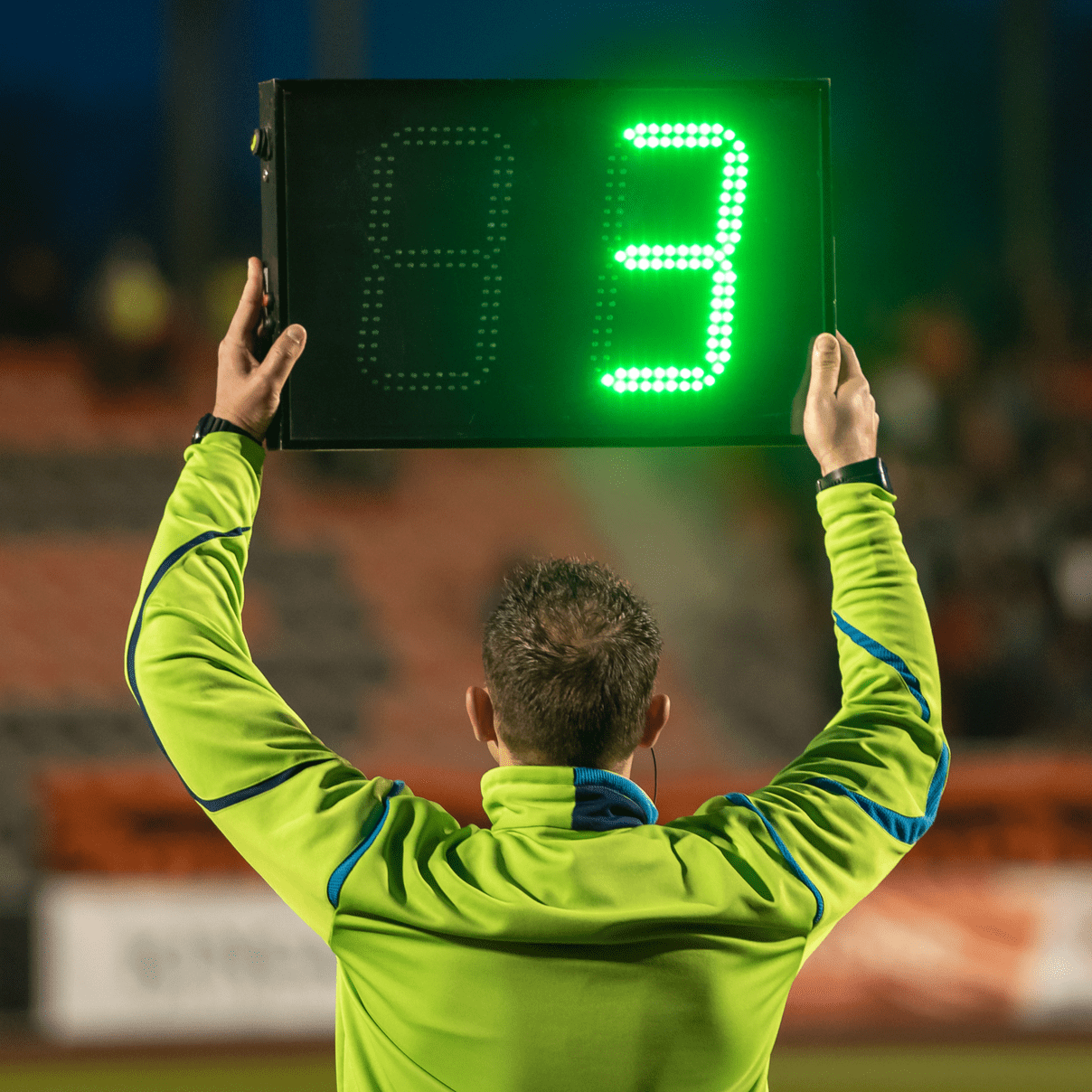サッカーのハーフタイムは何分？規定ルールとロッカールームの真実