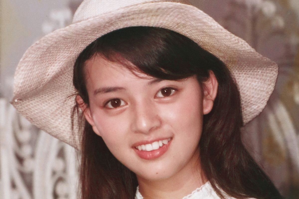 岡田奈々の昔と現在を徹底比較！伝説の美少女が残した熱狂の軌跡