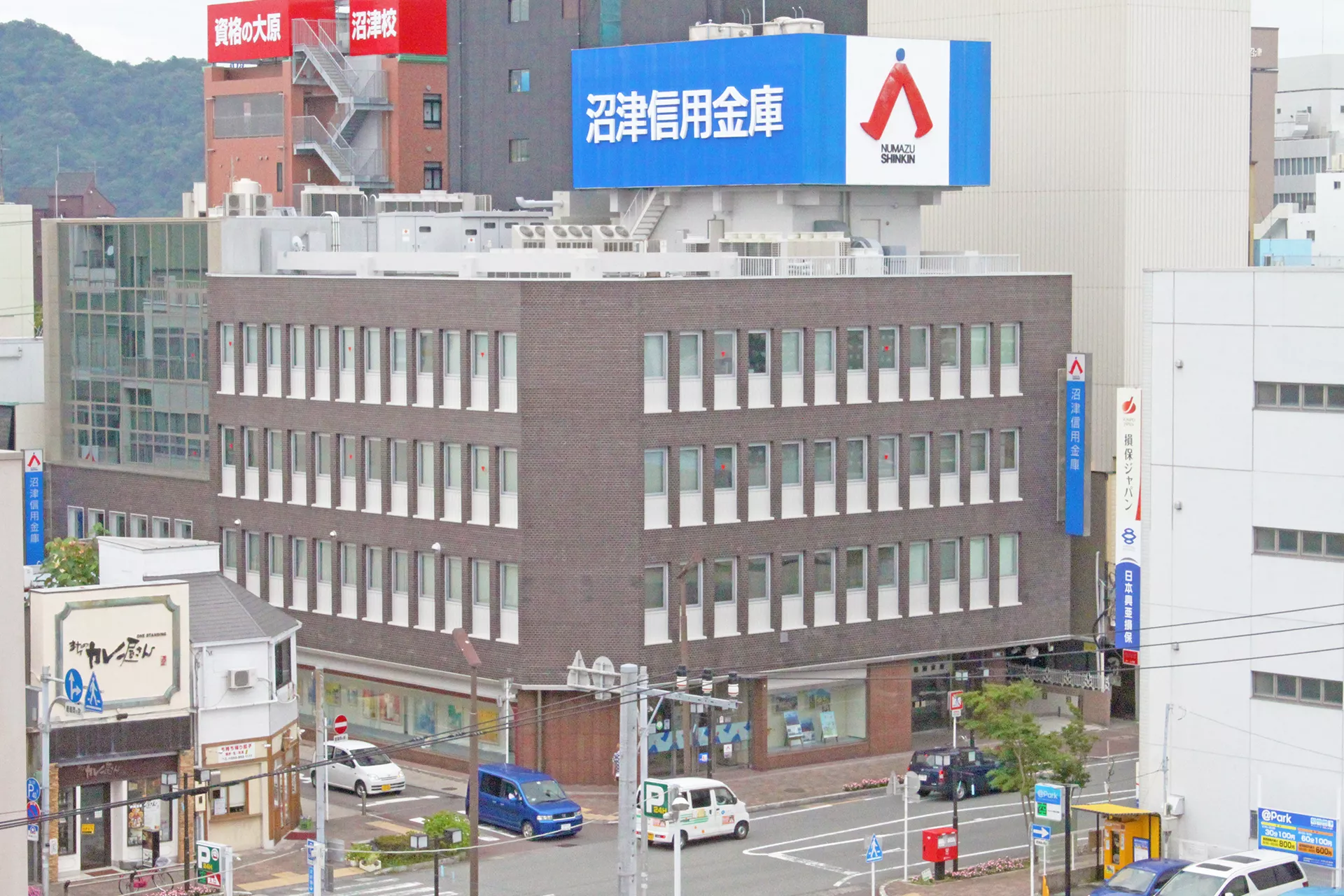 沼津信用金庫の評判と金利を徹底解剖！手数料や住宅ローンの実態