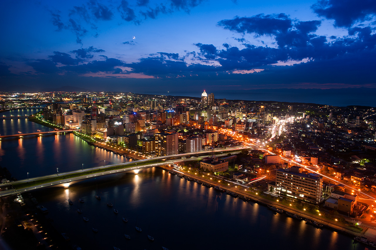 Befcoばかうけ展望室はなぜ無料？地上125Mの夜景とパフェを徹底解剖