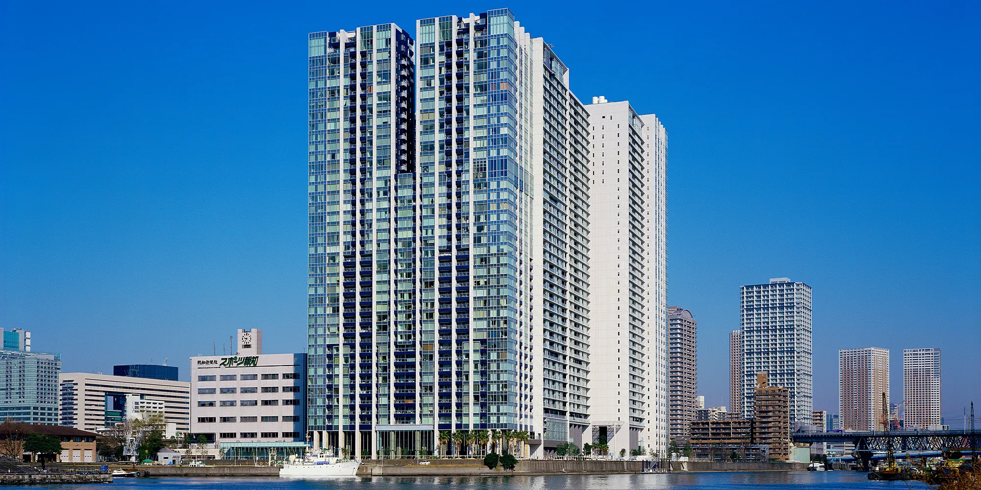 ワールドシティタワーズの真実！資産価値と住み心地の評判を徹底検証