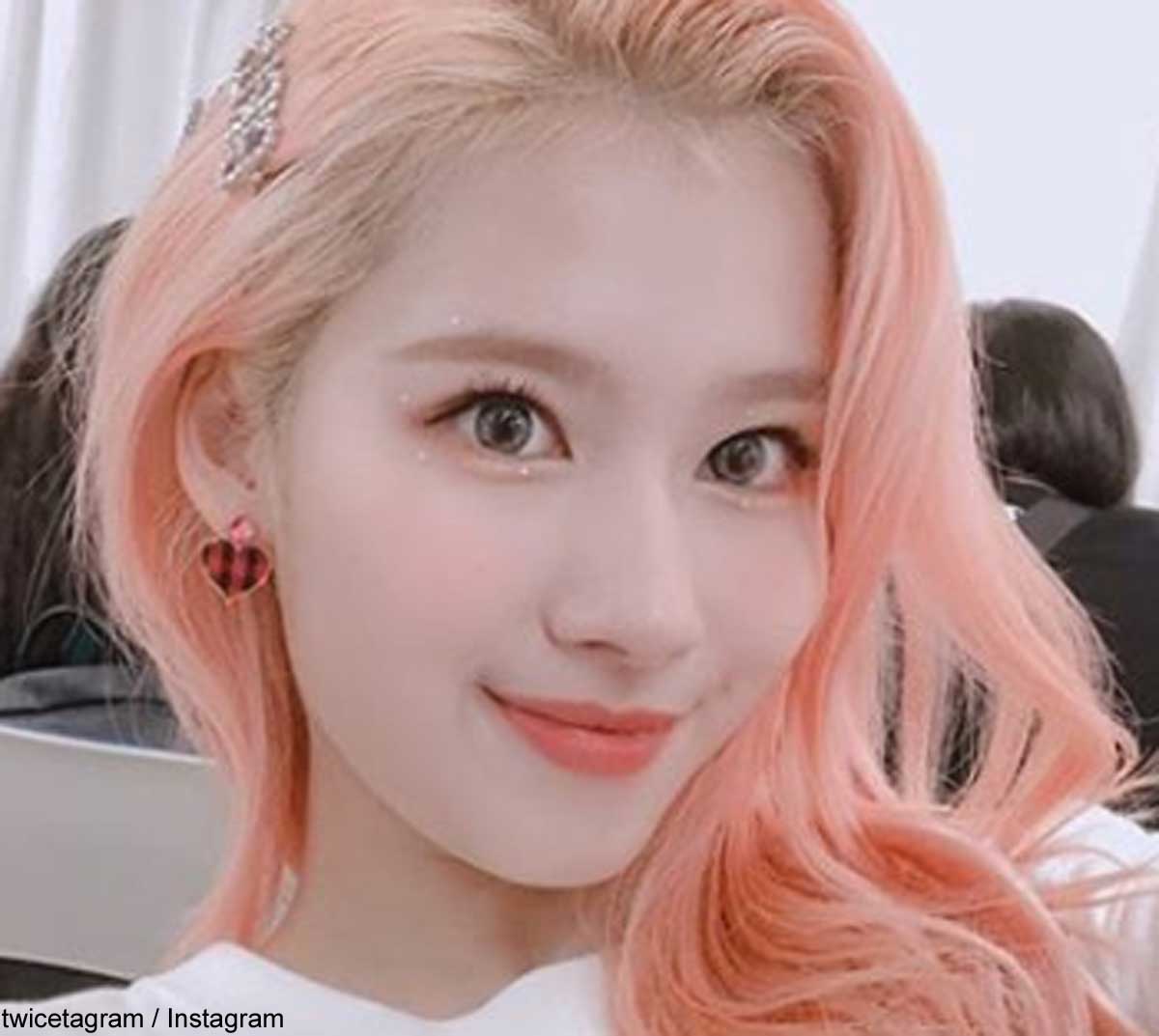 Twiceサナが電撃結婚って本当？歴代彼氏の噂と本人が語る結婚観の真相