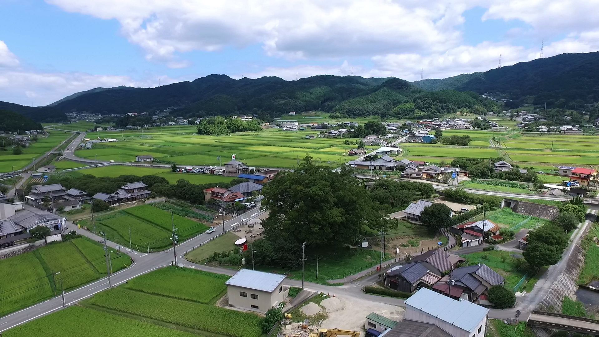 「大阪のてっぺん」能勢町に熱視線！人気カフェと移住の真相徹底解説