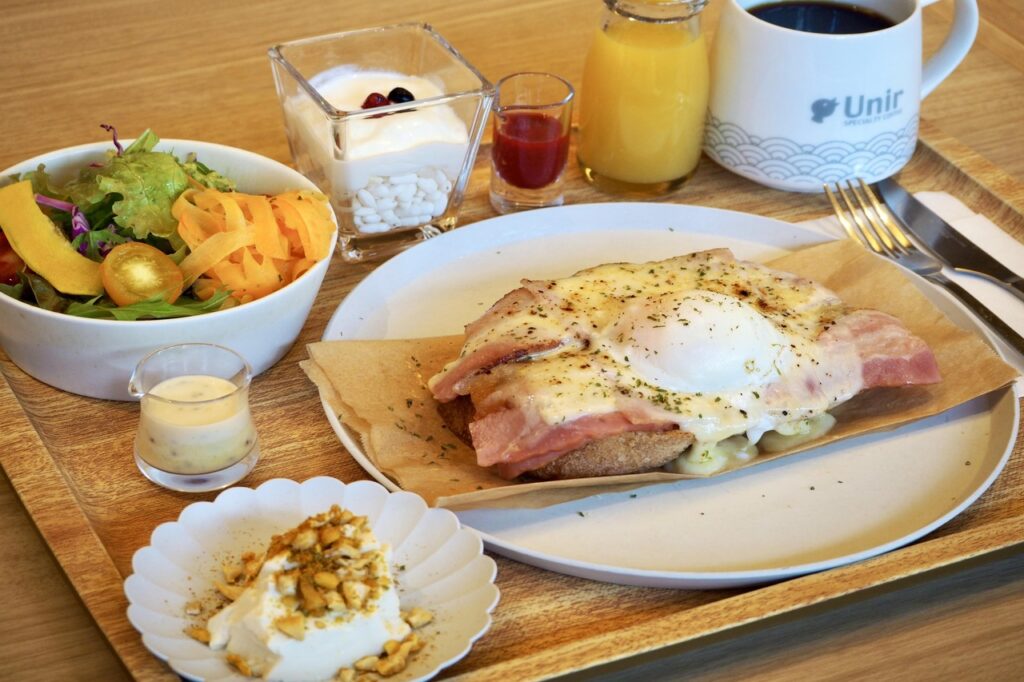 【2026年最新】京都の朝が劇的に変わる！伝統町家カフェから行列必至のクラフトパン屋まで「極上朝食」の新潮流
