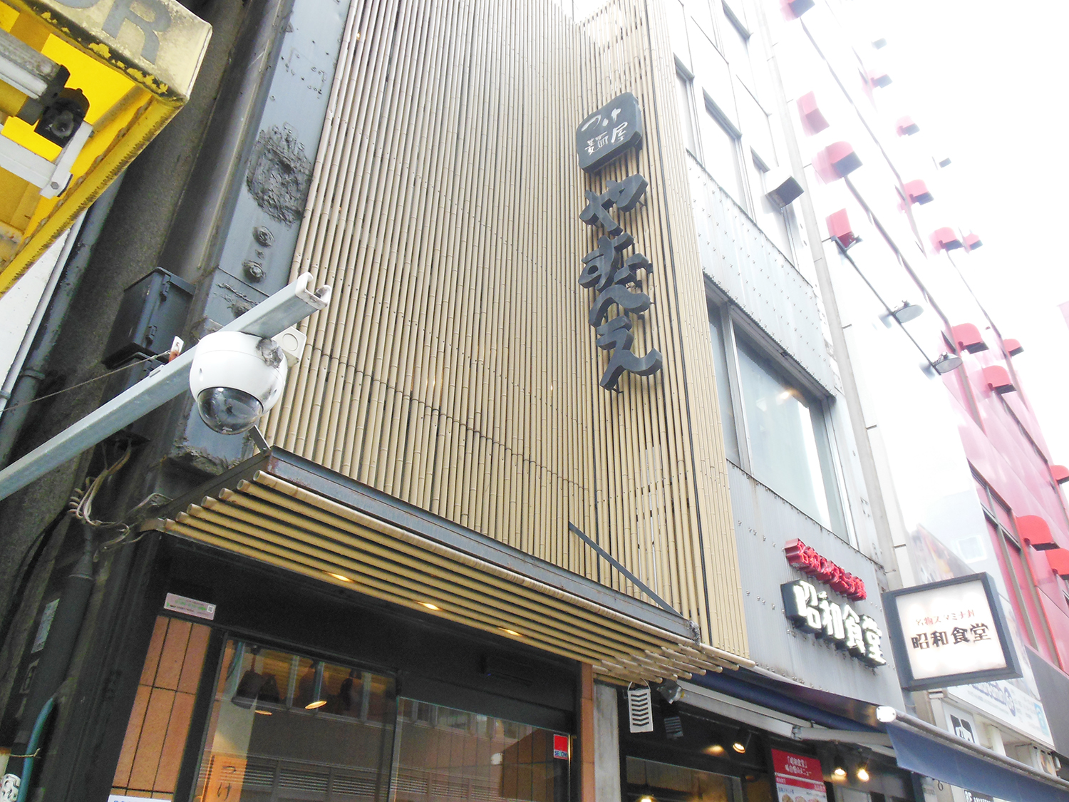 つけ麺屋やすべえ秋葉原店の行列の秘密と大盛り無料の満足度を徹底解剖