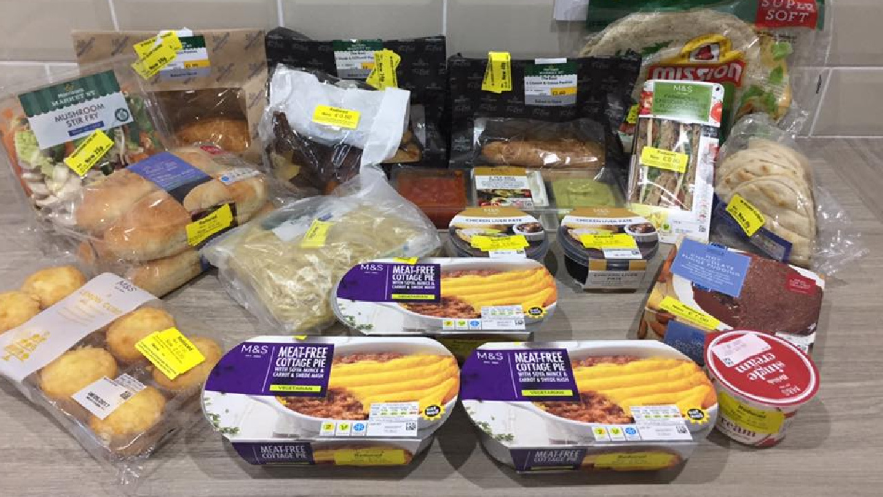 What Time Does M&S Reduce Food