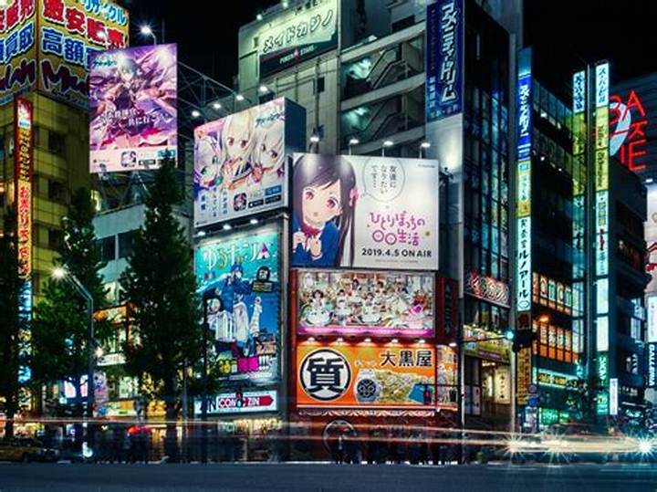 秋葉原の真実：オタク文化の聖地が辿った光と影の70年史