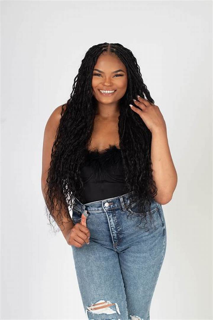Alexis Andrews: the Rise of a Digital Creator and Entrepreneur