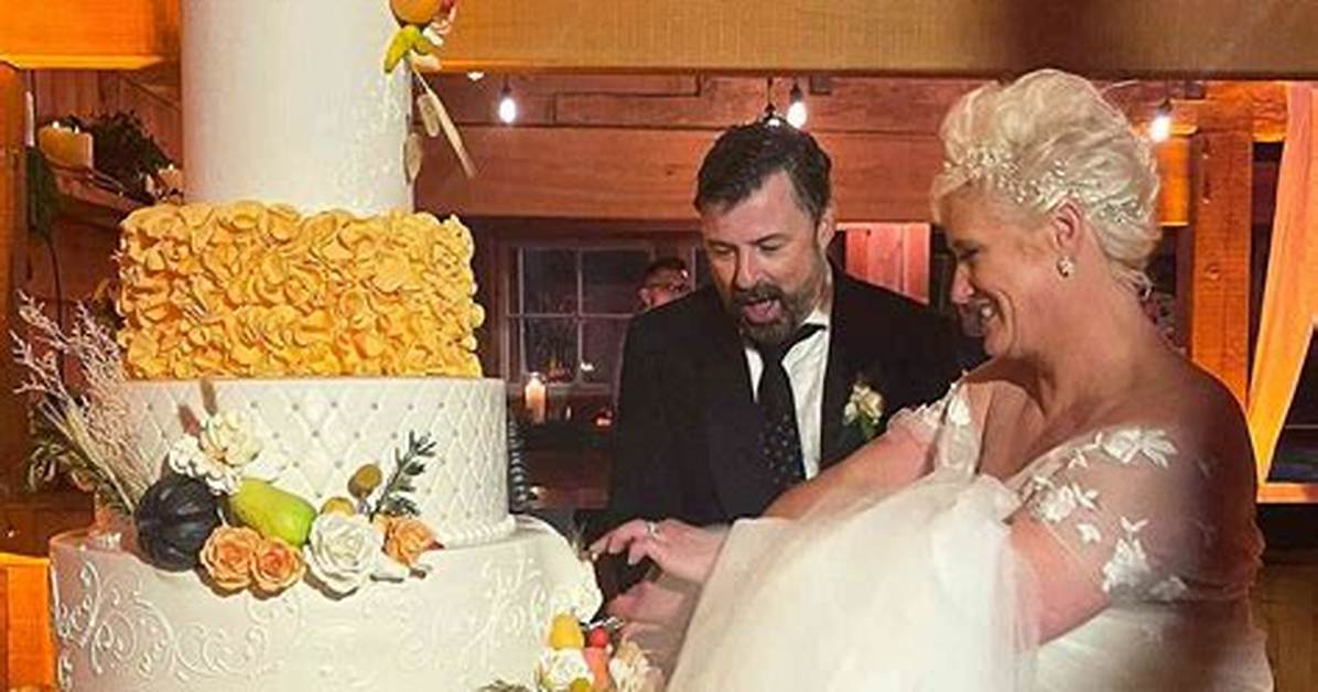 Anne Burrell's Marriage: How Long Has She Been Married?