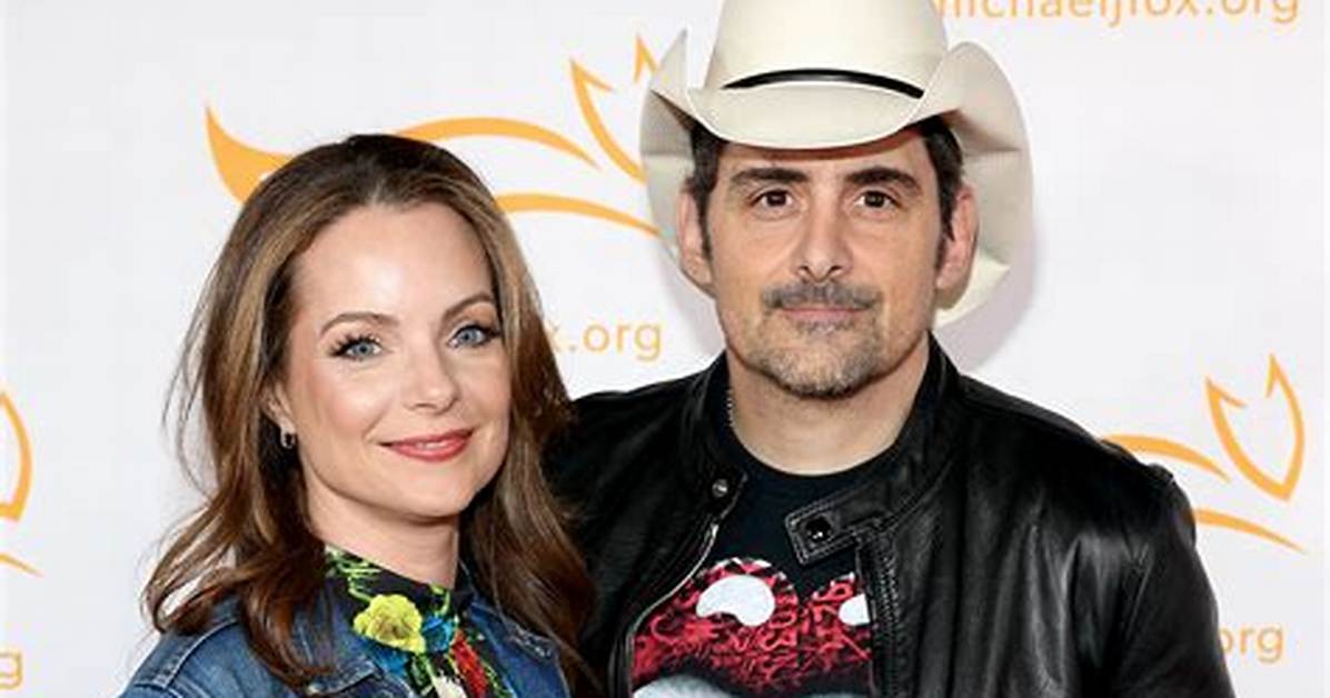 Brad Paisley Wife, Kids, Family, Net Worth, Age, Height