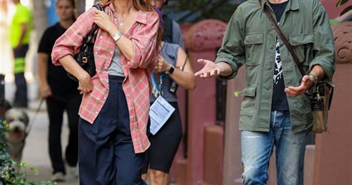Did Katie Holmes Date Joshua Jackson? a Deep Dive into Their Relationship