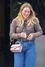 Exploring Hilary Duff: a Comprehensive Look into Her Life and Career