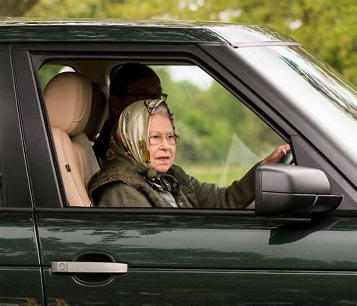 “Get in the Car, Elizabeth”は何を意味する？由来と使われ方を整理