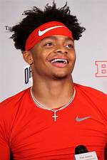 Is Justin Fields Black? What Nationality Is Justin Fields? Who Is Justin’s Mom? Who Are Justin’s Parents?