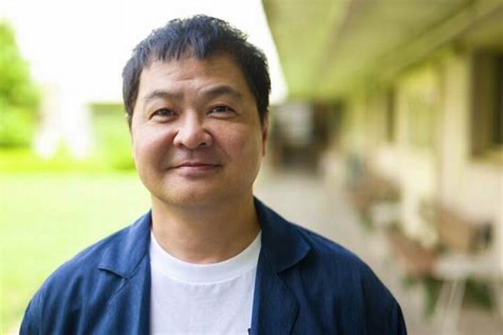 かっこいい山崎邦正の若い頃｜イケメンすぎた芸人の素顔と軌跡