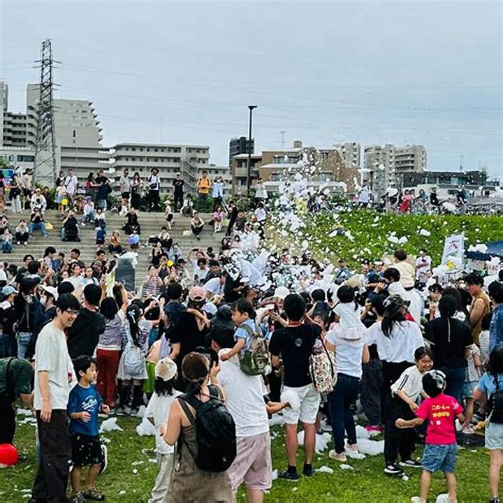 子どもが主役の祭典「Kaofes」母の日に贈る地域と成長の物語
