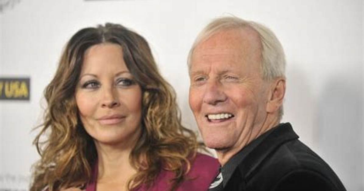 Linda Kozlowski Net Worth | Celebrity Net Worth