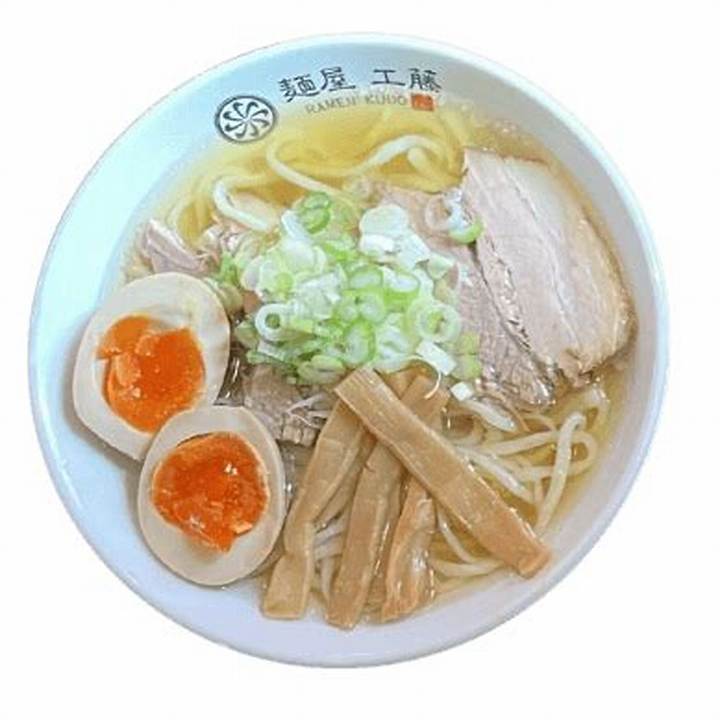 麺屋工藤の黒豚骨スープが織りなす至福の味