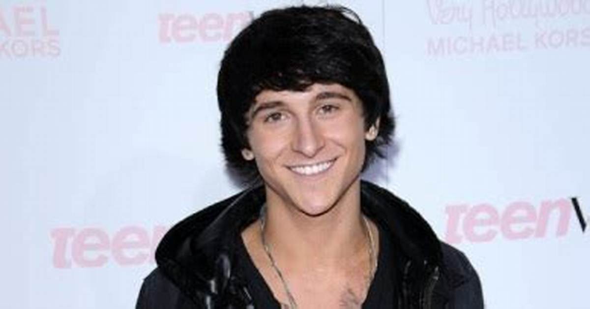 Mitchel Musso: Net Worth, Wife, Height, Parents, Age