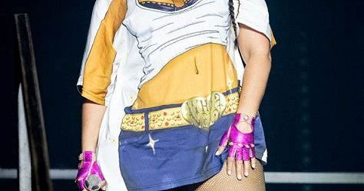 Nelly Furtado: Unveiling the Size of a Pop Icon