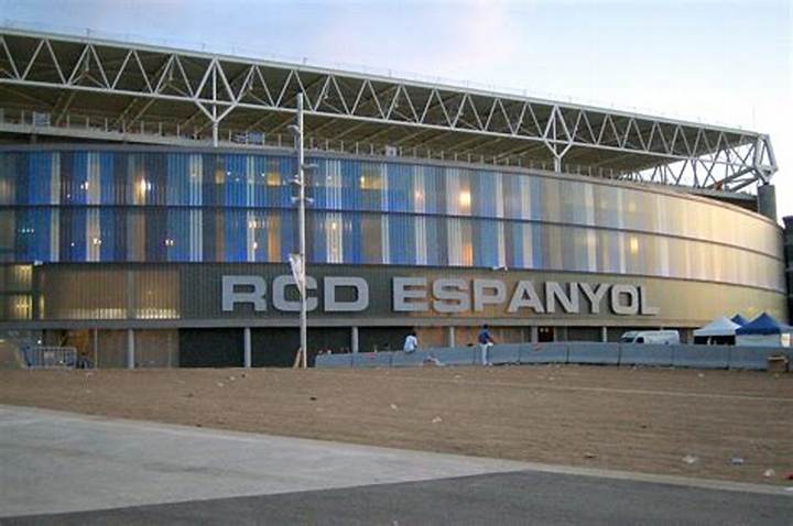Rcd Espanyol De Barcelona: تاريخ النادي ورموزه وكرة اليوم