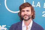 Rossif Sutherland Biography, Age, Height, Wife, Net Worth, Family
