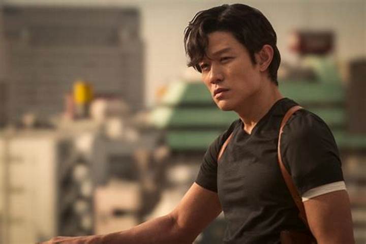 鈴木亮平の妻・写真と家族の真実｜9歳年上の美人妻との絆に迫る