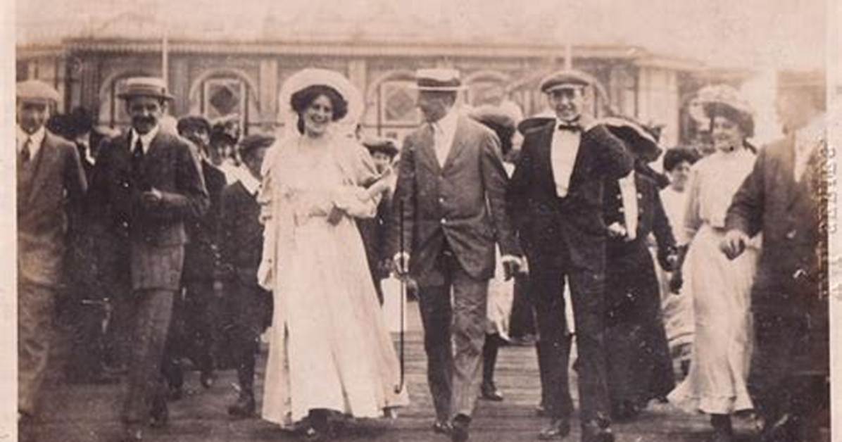 The Hastings Family: Inside the Dynasty Behind Netflix