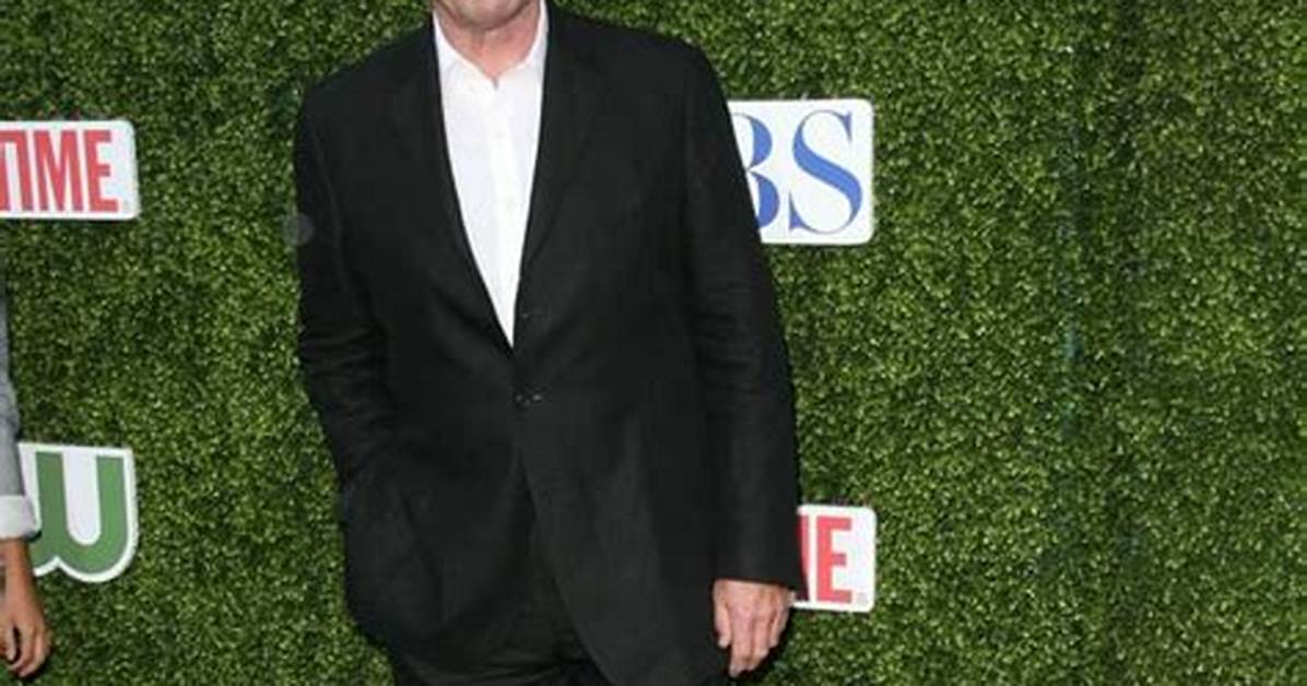 Tom Selleck Height: How Tall Is the Iconic Magnum, P. I. Star?