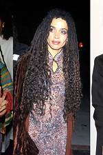 Unveiling the Timeless Style of Lisa Bonet: an Icon of Fashion