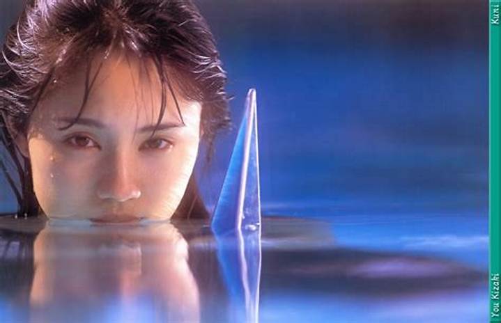 稀崎優のヌード美学と90年代出版文化の光影：写真集『優しい追憶』から紐解く真実