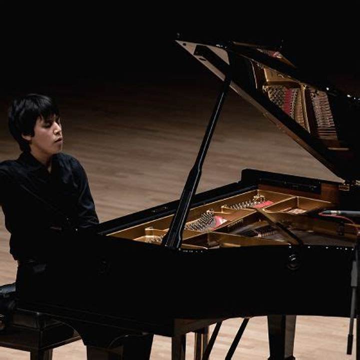 仁田原祐のピアノ美学｜世界を魅了する音色と国際コンクール制覇の全貌