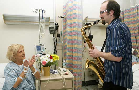 Musicians on Call Bring the Healing Power of Music to Sick Kids
