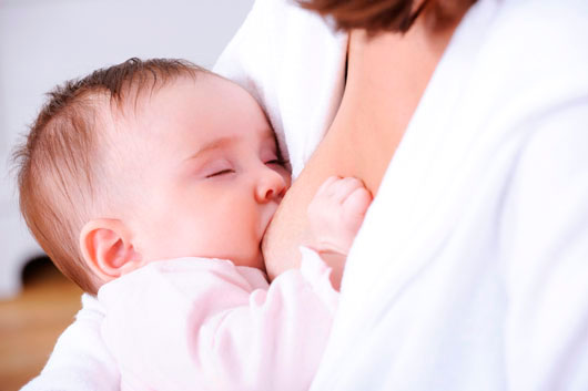 Tips-for-Breastfeeding-Comfortably-MainPhoto