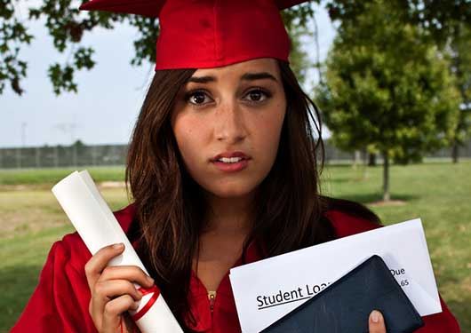 How to Attend College & Not Break the Bank-MainPhoto