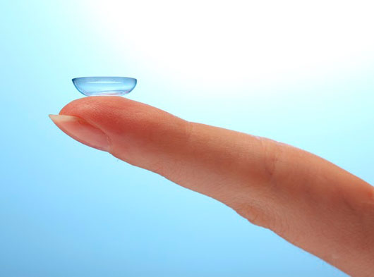 Are-Extended-Wear-Contact-Lenses-for-You-MainPhoto
