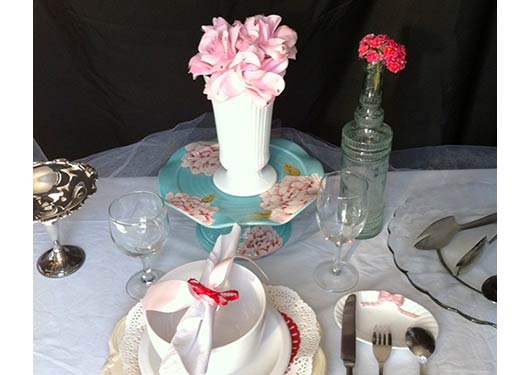 How-to-Prepare-a-Cheap-Romantic-Table-Setting-MainPhoto